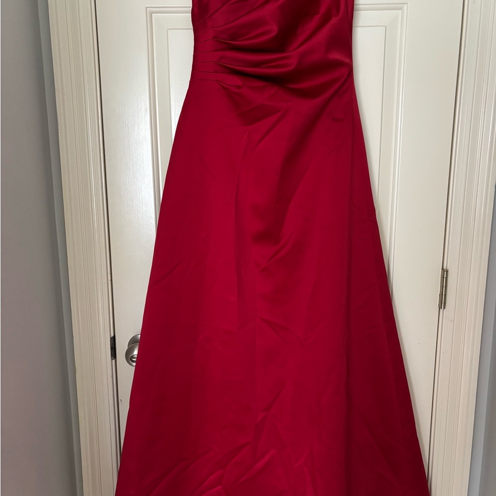 Strapless Scarlet Gown